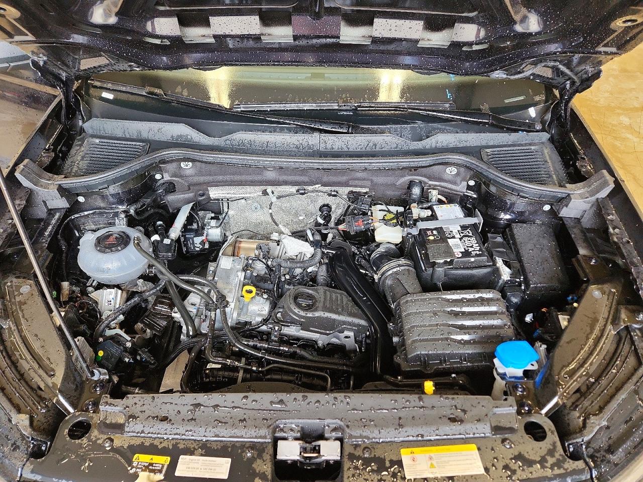 2026 VOLKSWAGEN TAOS S photo 21