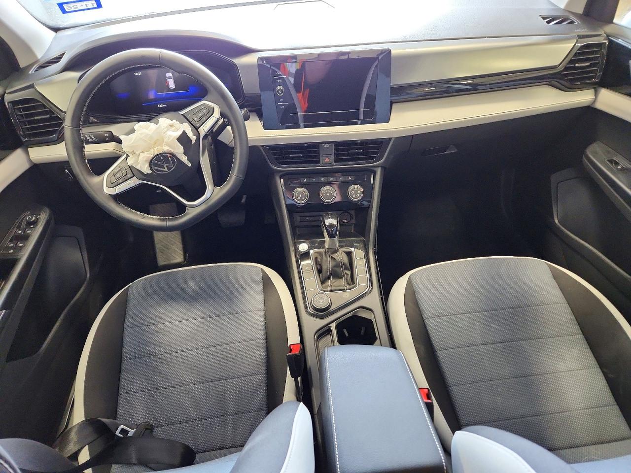 2026 VOLKSWAGEN TAOS S photo 15