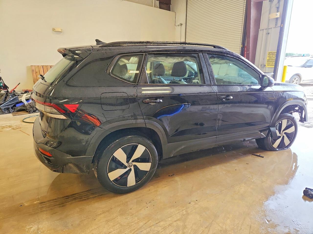 2026 VOLKSWAGEN TAOS S photo 5