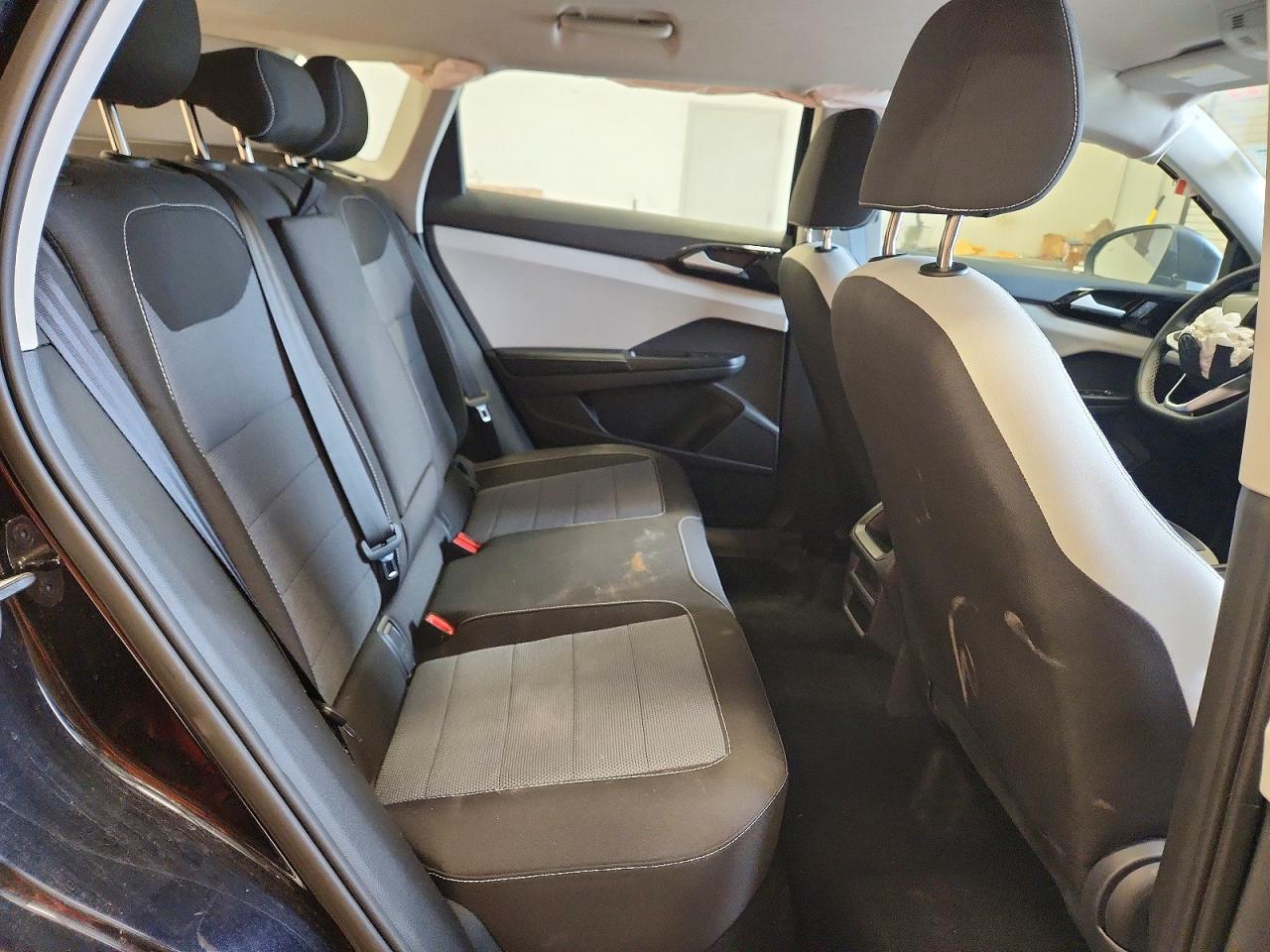 2026 VOLKSWAGEN TAOS S photo 19