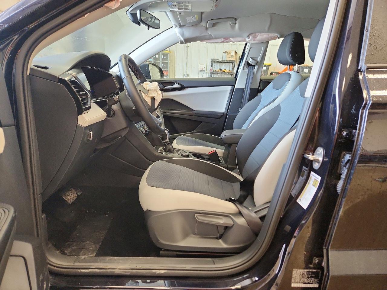 2026 VOLKSWAGEN TAOS S photo 13