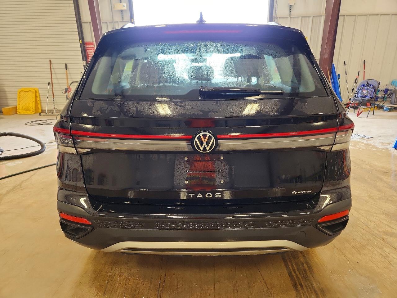 2026 VOLKSWAGEN TAOS S photo 11