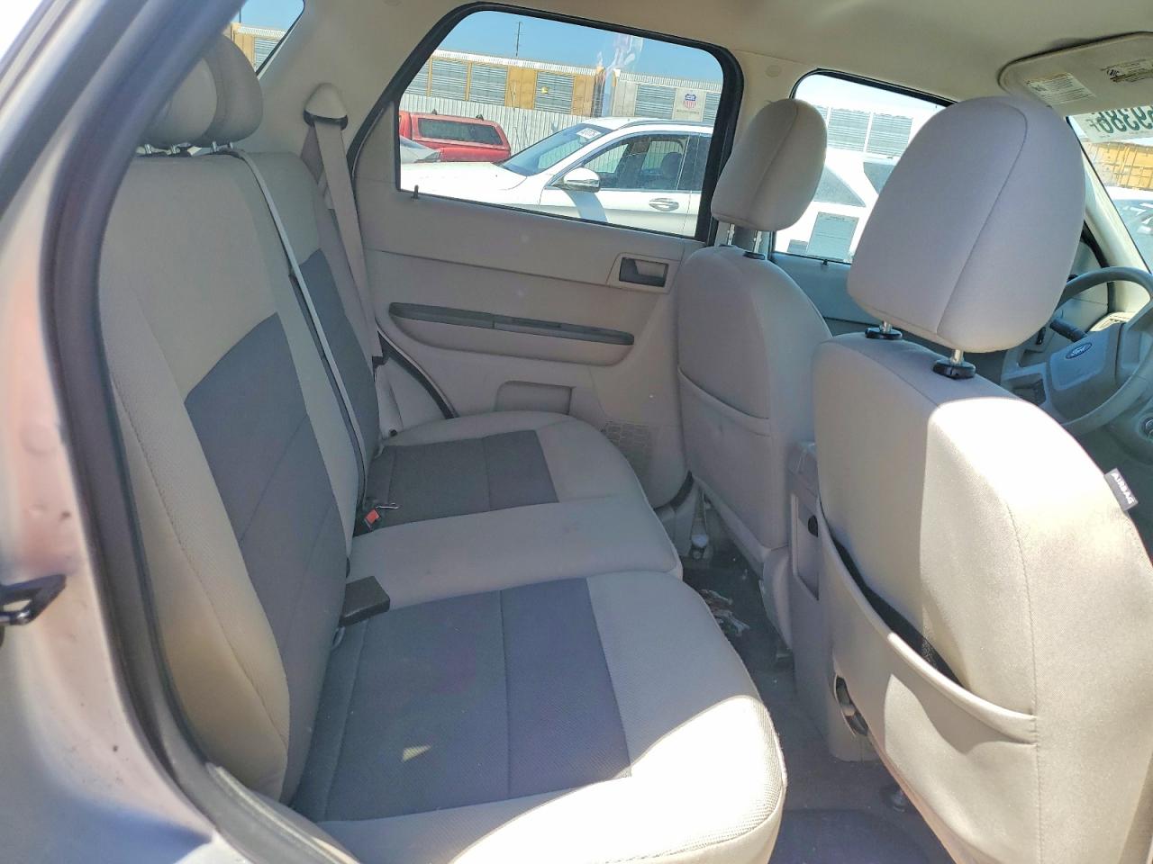 2008 FORD ESCAPE XLT photo 19