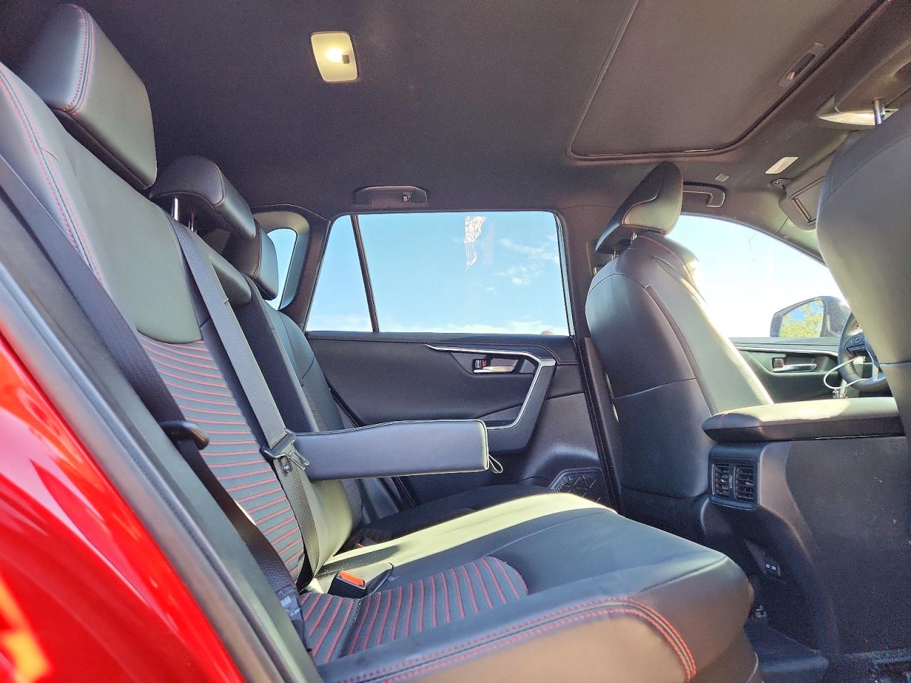 2023 TOYOTA RAV4 PRIME XSE photo 28