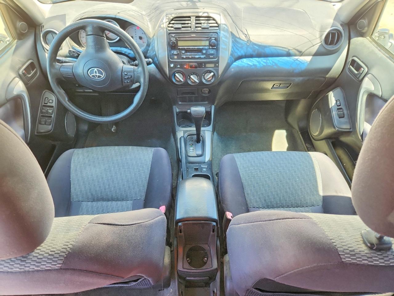 2004 TOYOTA RAV4 BASE photo 8