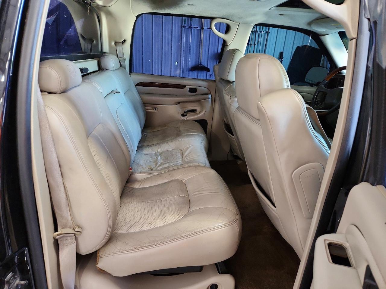 2002 CADILLAC ESCALADE EXT photo 28