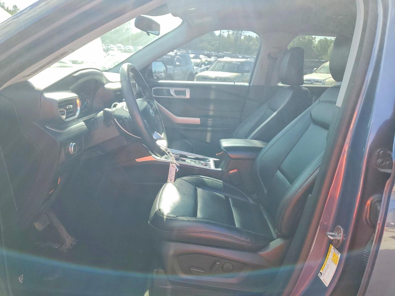 2021 FORD EXPLORER XLT photo 7