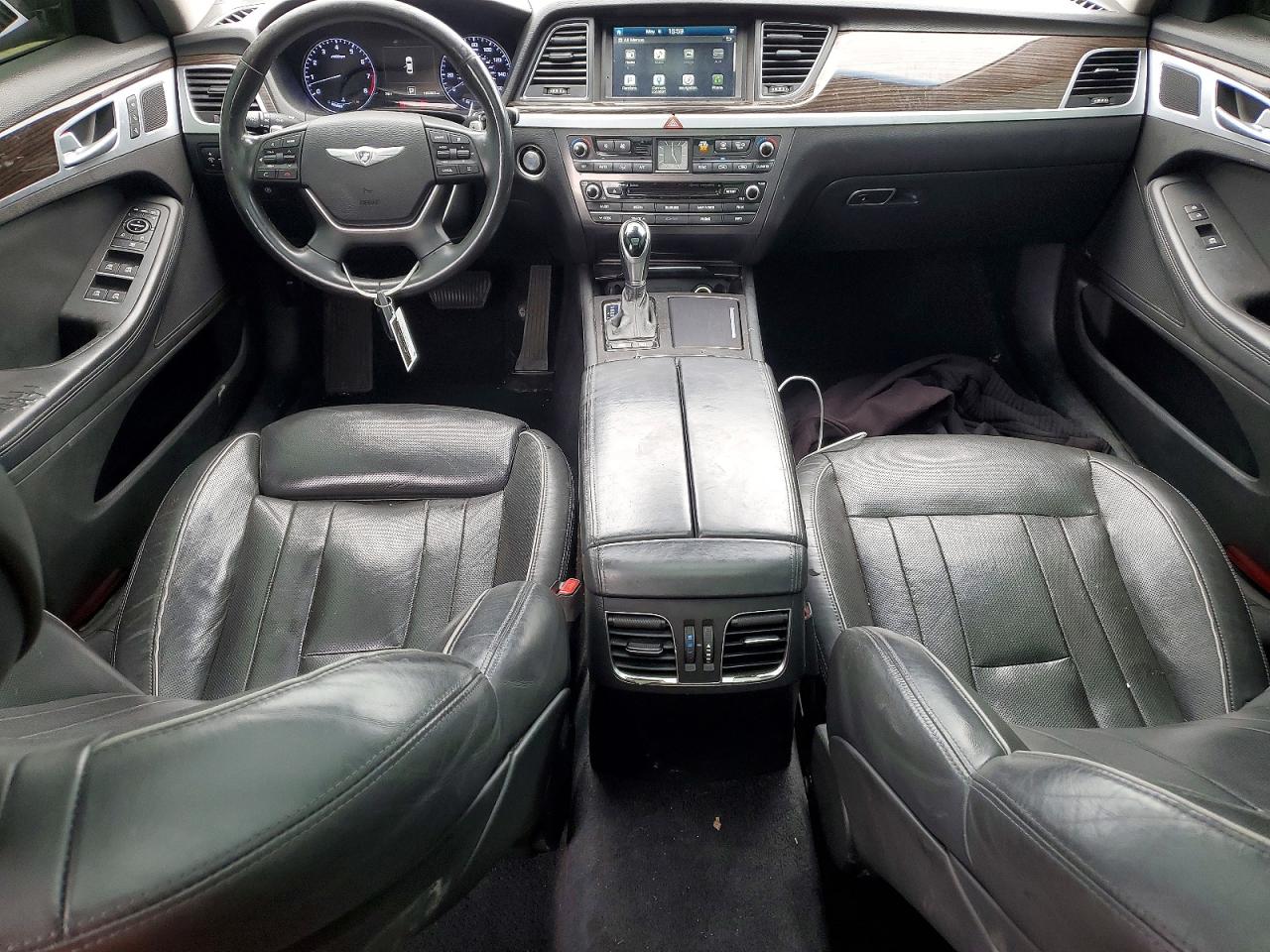 2015 HYUNDAI GENESIS 3.8L photo 15