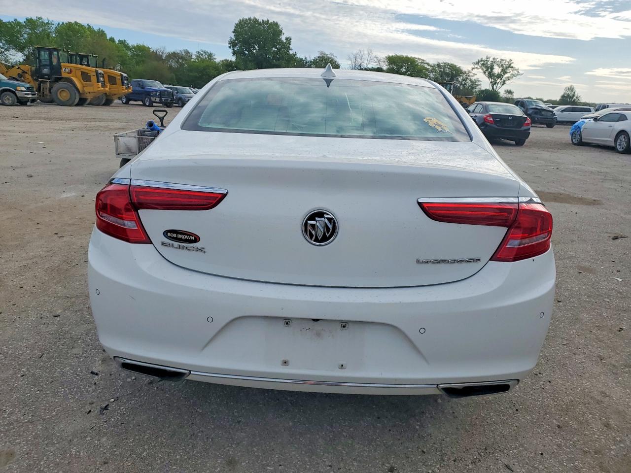 2017 BUICK LACROSSE ESSENCE photo 11