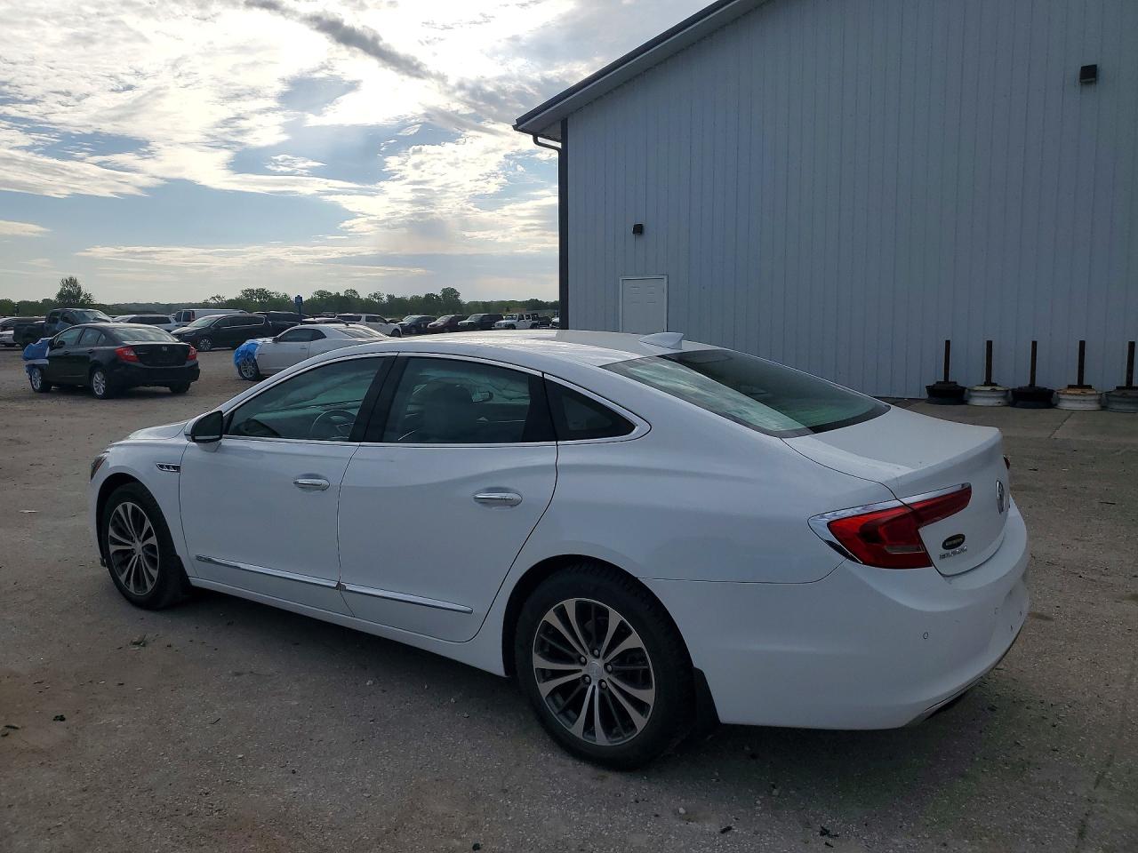 2017 BUICK LACROSSE ESSENCE photo 3