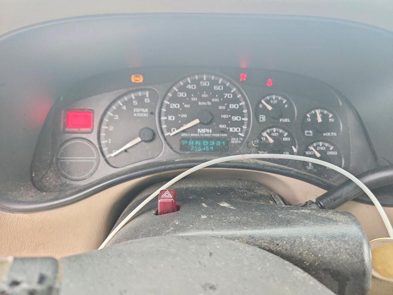 2002 CHEVROLET SILVERADO C1500 photo 9