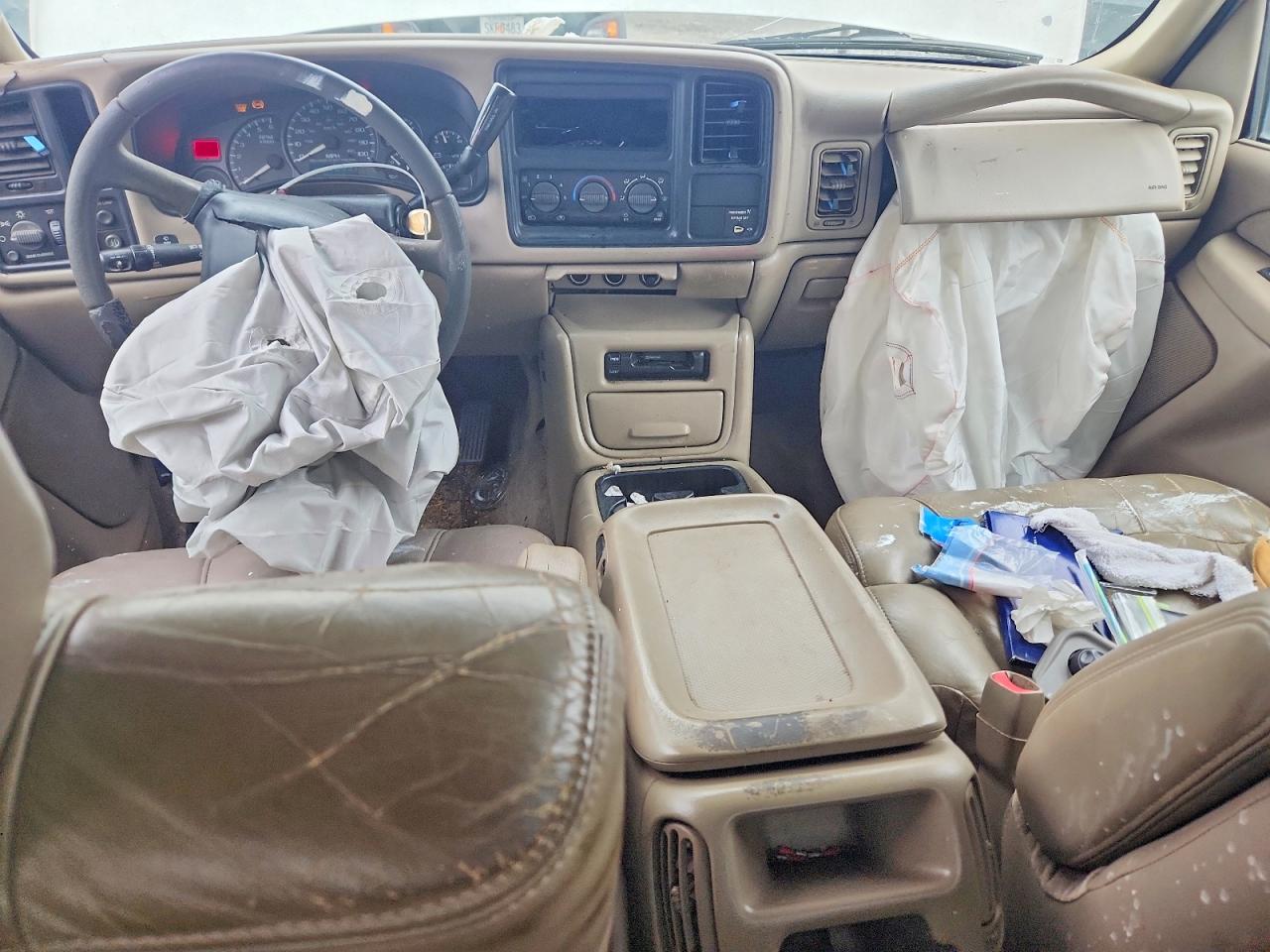 2002 CHEVROLET SILVERADO C1500 photo 8