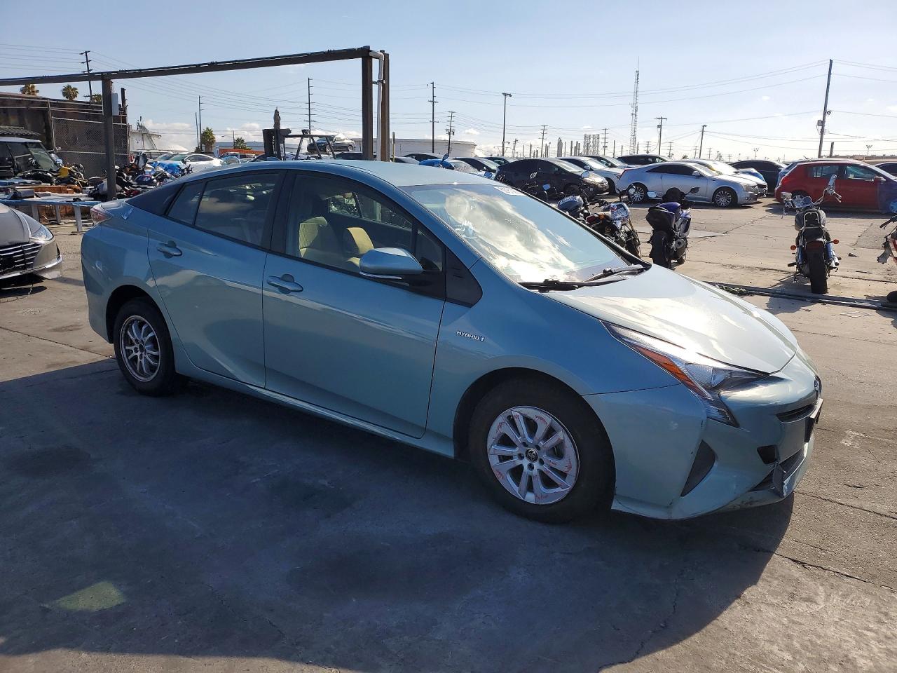 2016 TOYOTA PRIUS TWO photo 7