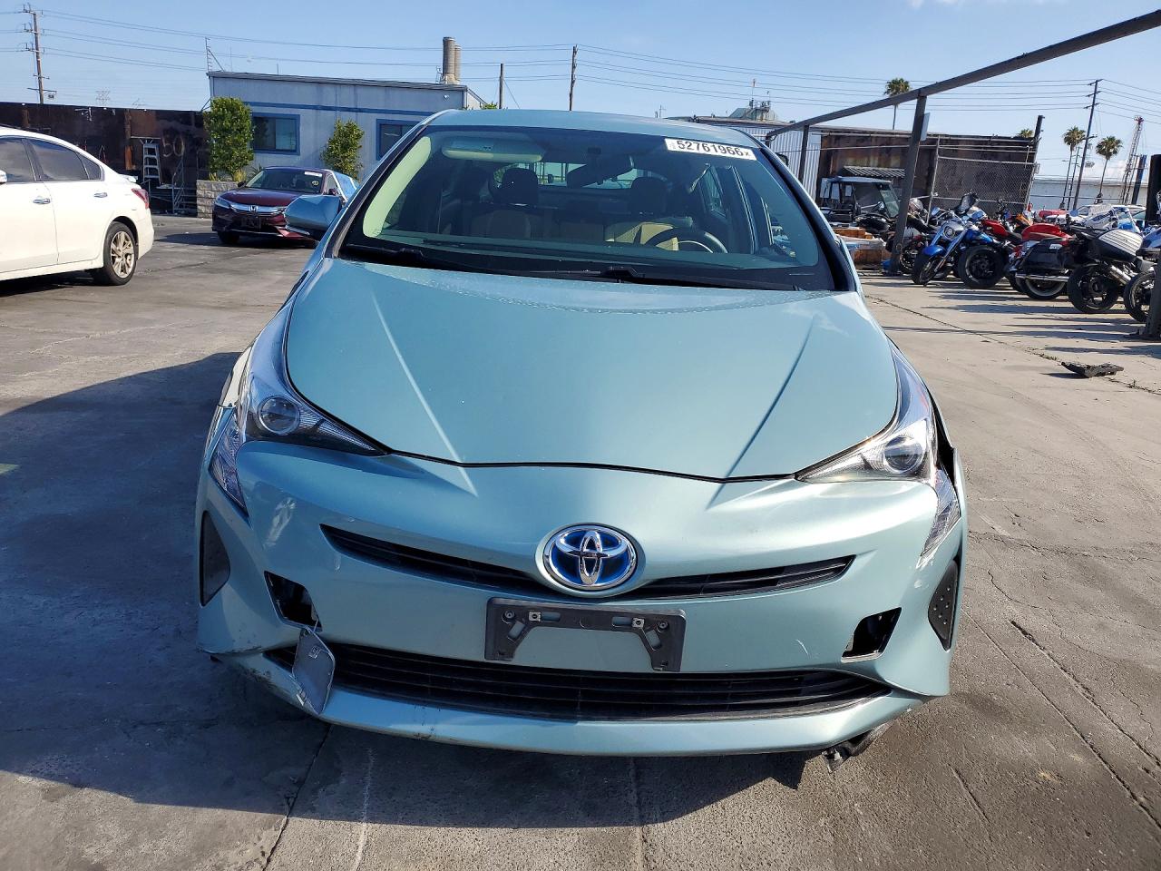 2016 TOYOTA PRIUS TWO photo 9