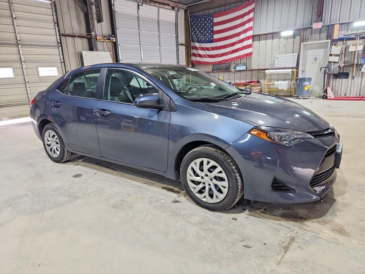 2018 TOYOTA COROLLA LE photo 7