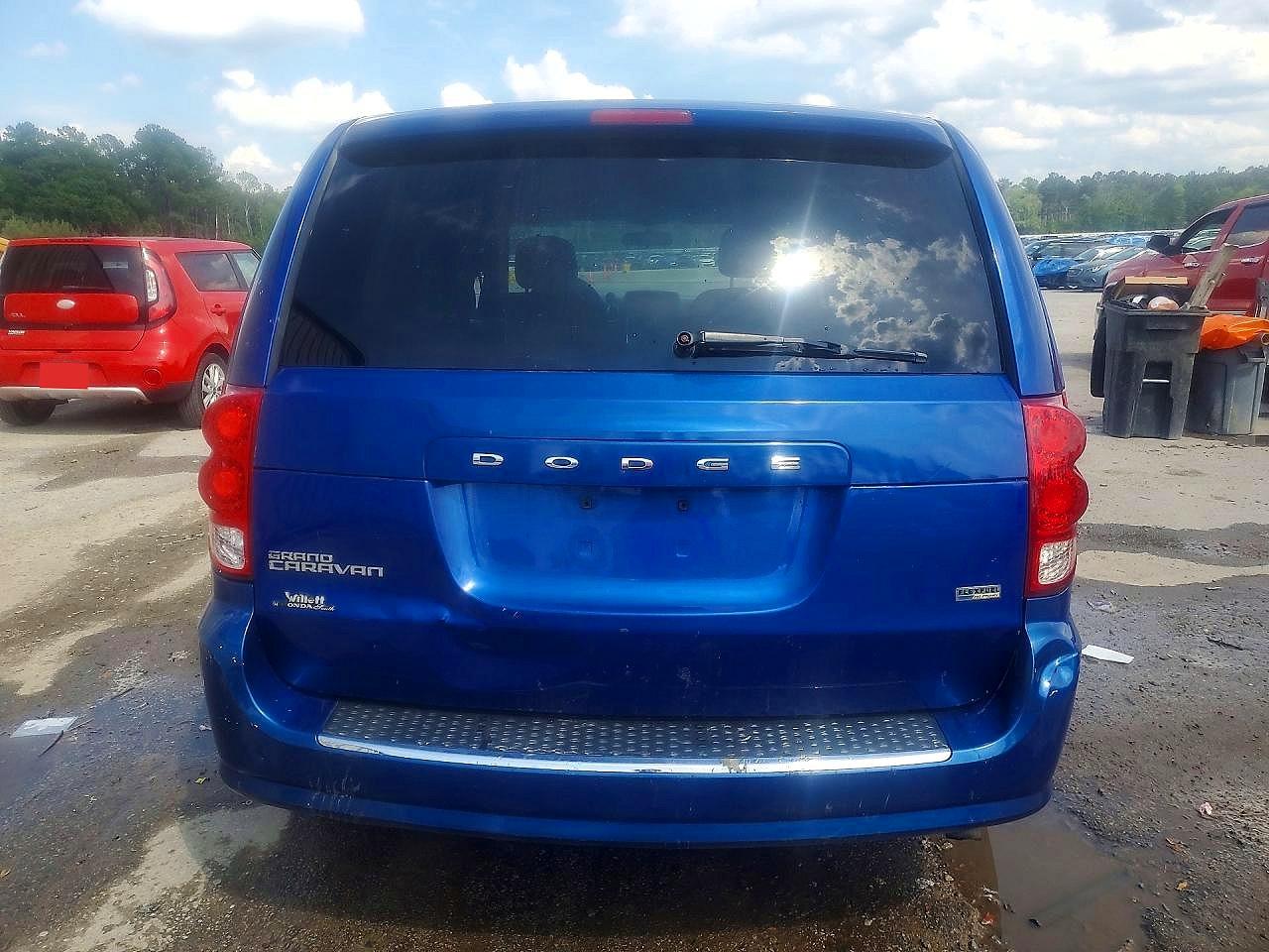 2013 DODGE GRAND CARAVAN SXT photo 11