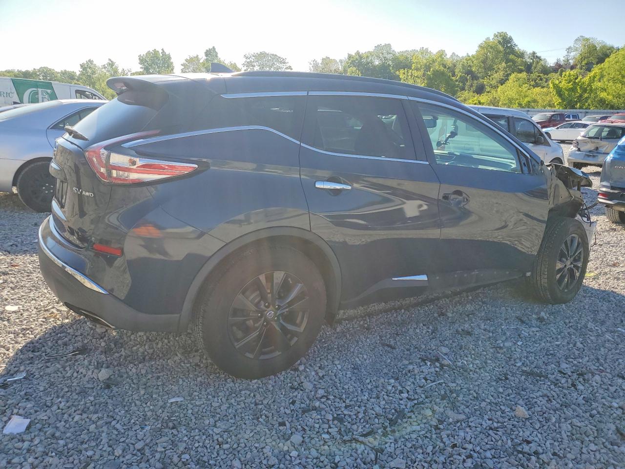 2017 NISSAN MURANO SV photo 3