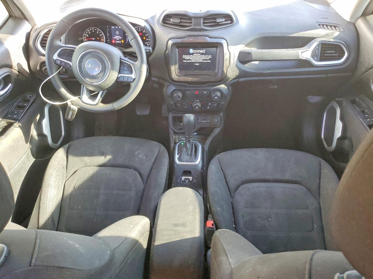 2019 JEEP RENEGADE LATITUDE photo 15