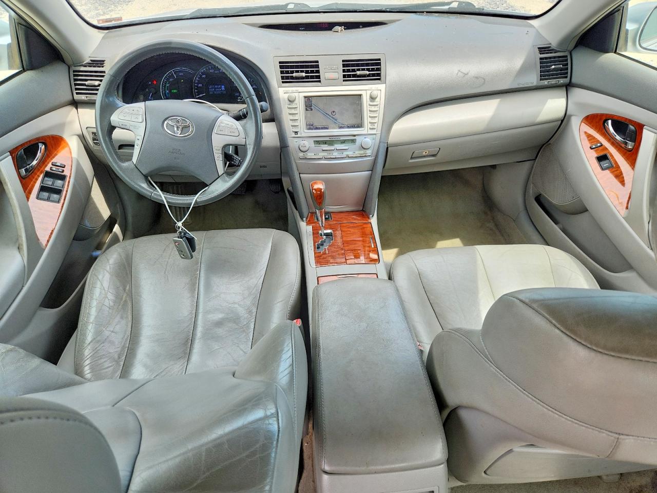 2011 TOYOTA CAMRY HYBRID photo 15