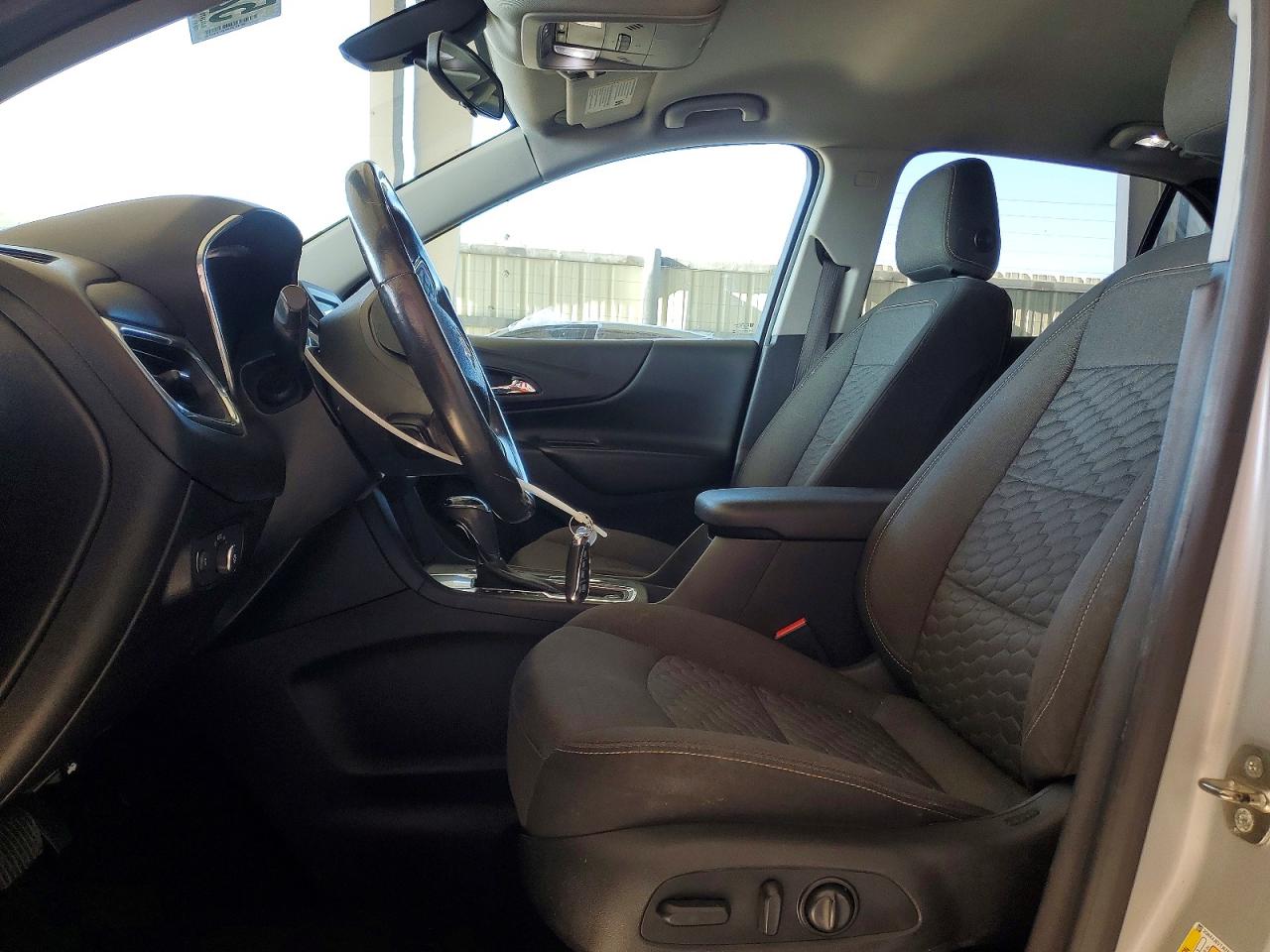 2018 CHEVROLET EQUINOX LT photo 13