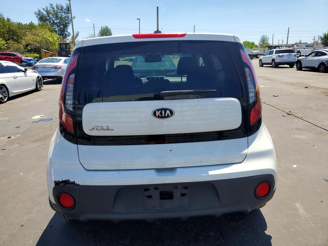 2018 KIA SOUL BASE photo 11
