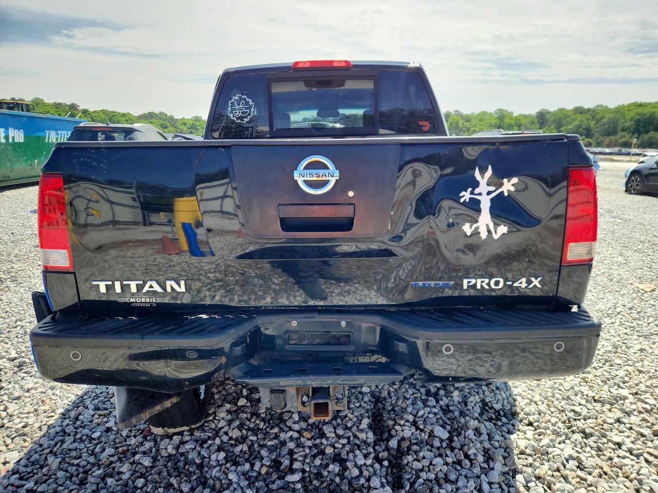 2011 NISSAN TITAN SV photo 11