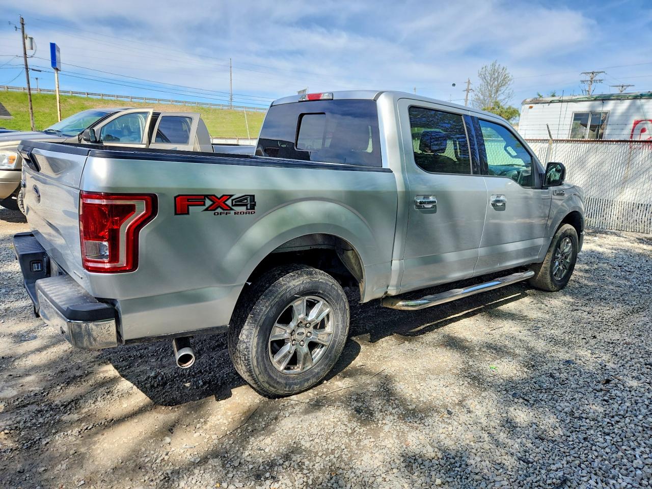 2015 FORD F150 SUPERCREW photo 7