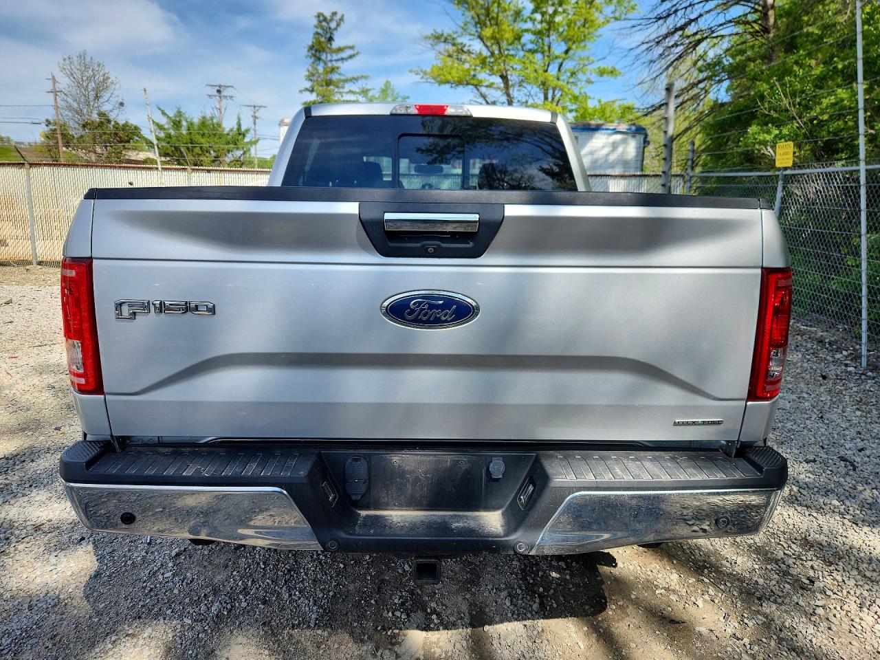 2015 FORD F150 SUPERCREW photo 16