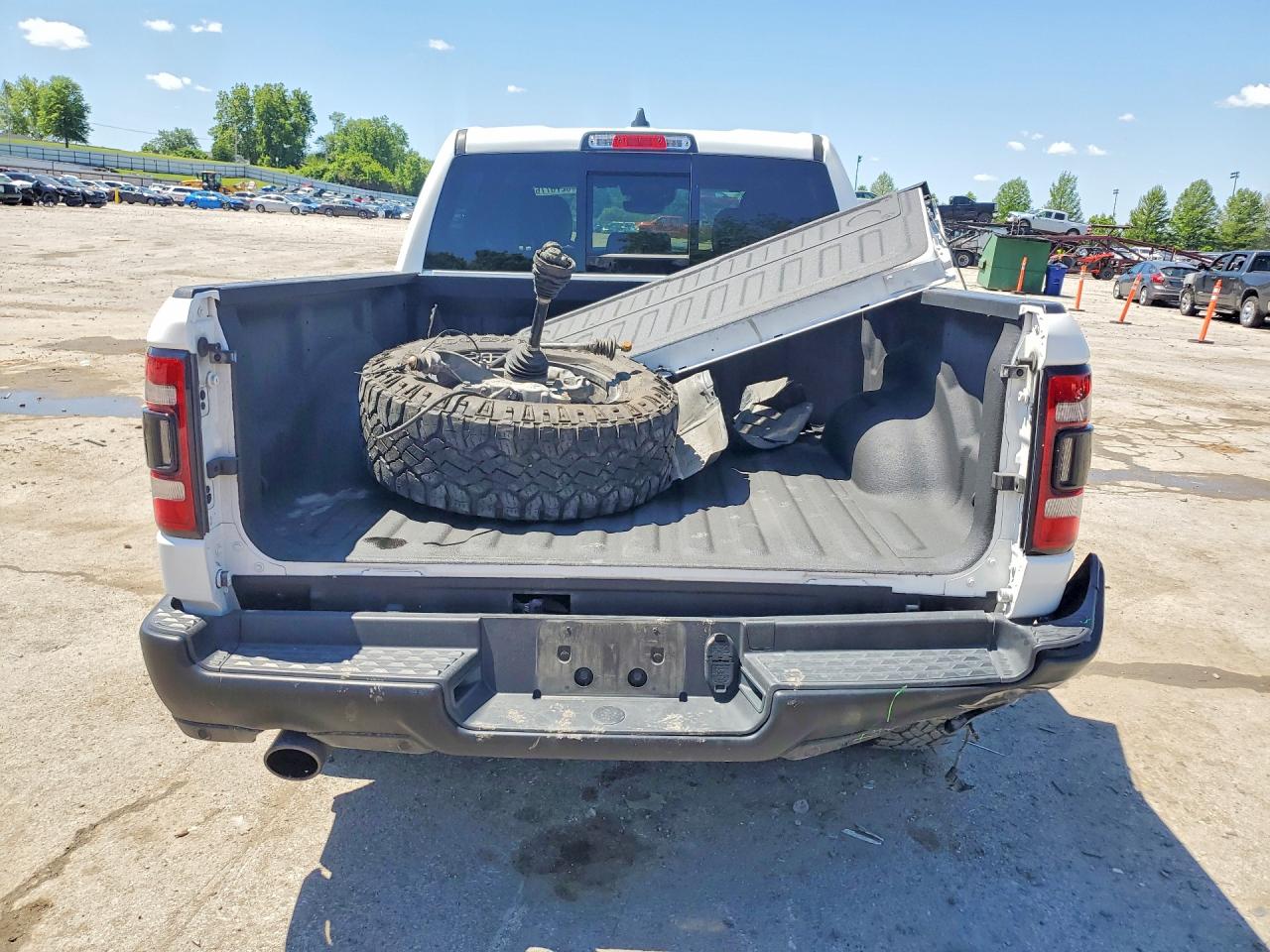 2023 RAM 1500 REBEL photo 11