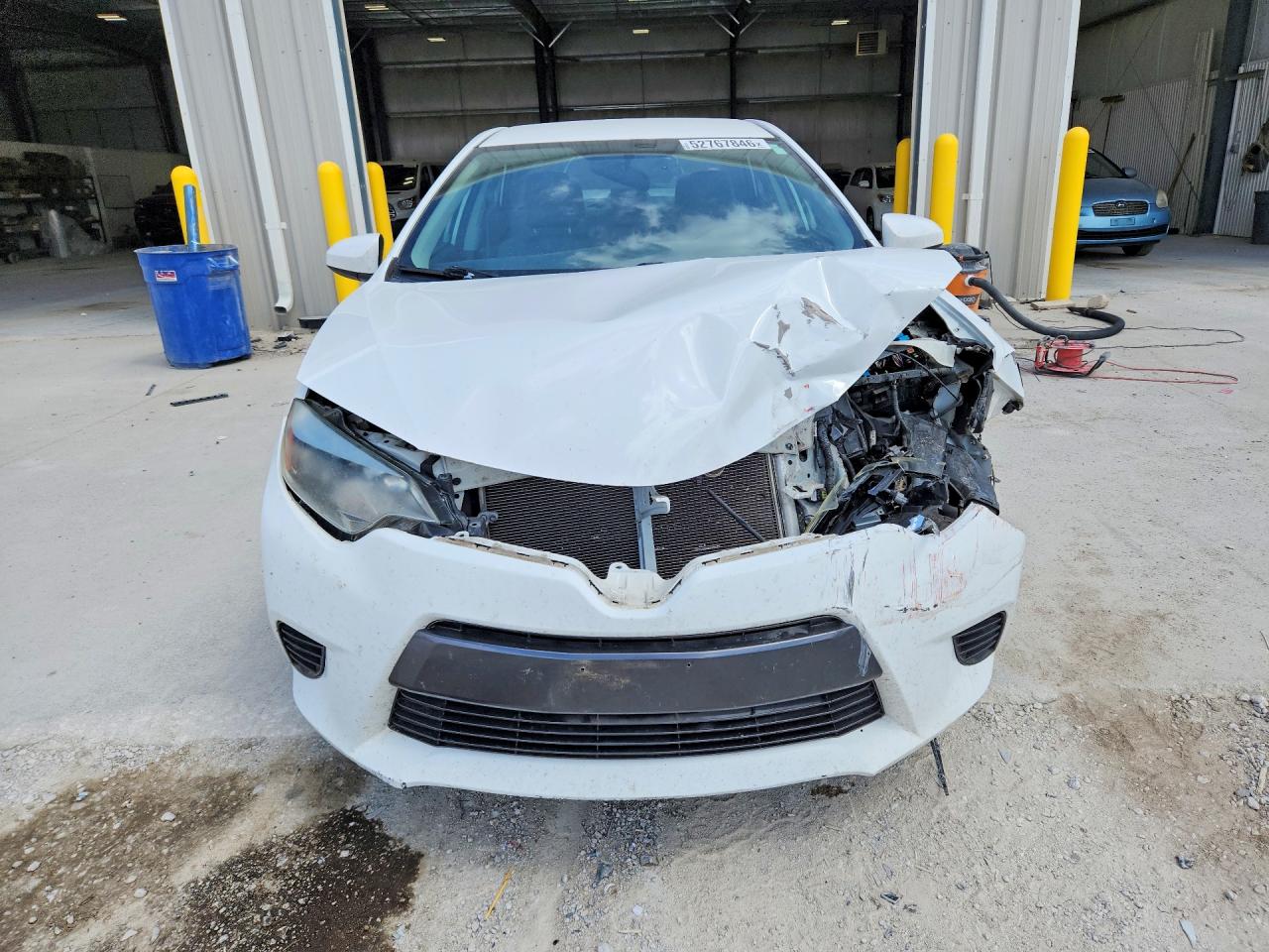 2015 TOYOTA COROLLA LE photo 9