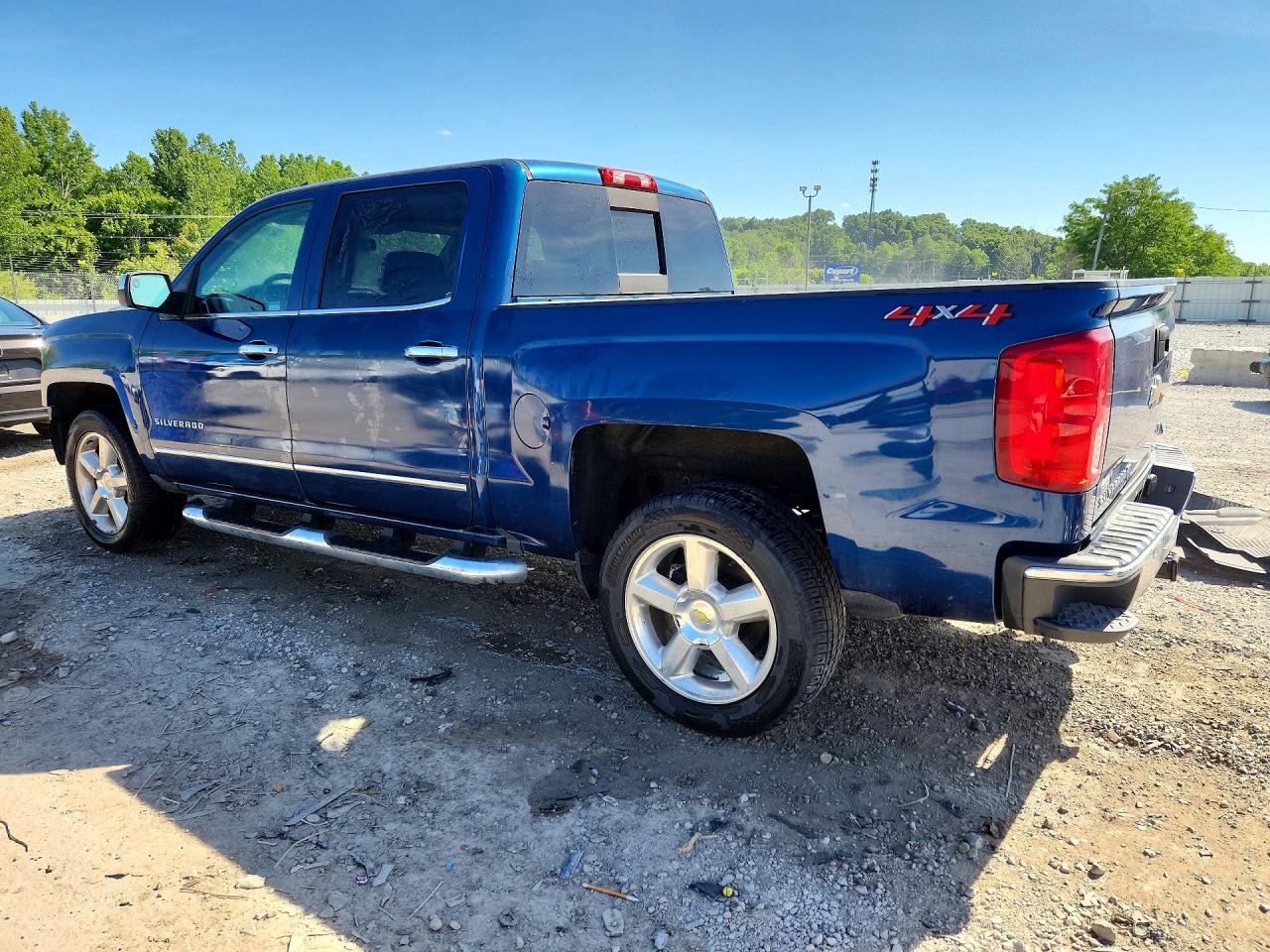 2018 CHEVROLET SILVERADO K1500 LTZ photo 3