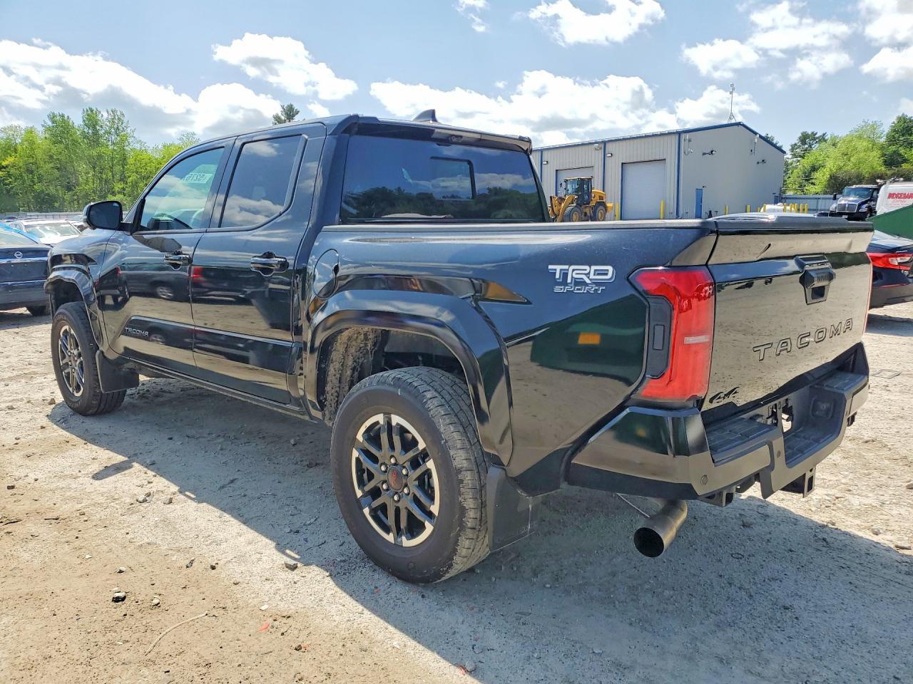 2025 TOYOTA TACOMA TRD SPORT photo 2