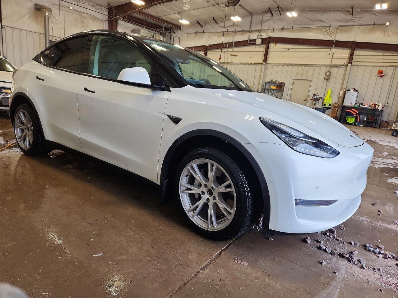2021 TESLA MODEL Y photo 10
