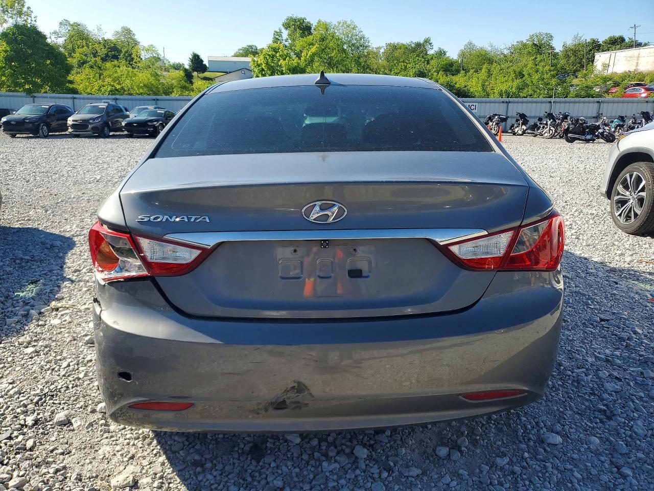 2013 HYUNDAI SONATA GLS photo 16