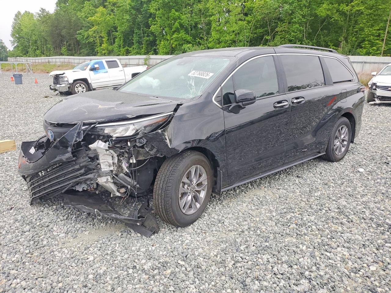 2025 TOYOTA SIENNA