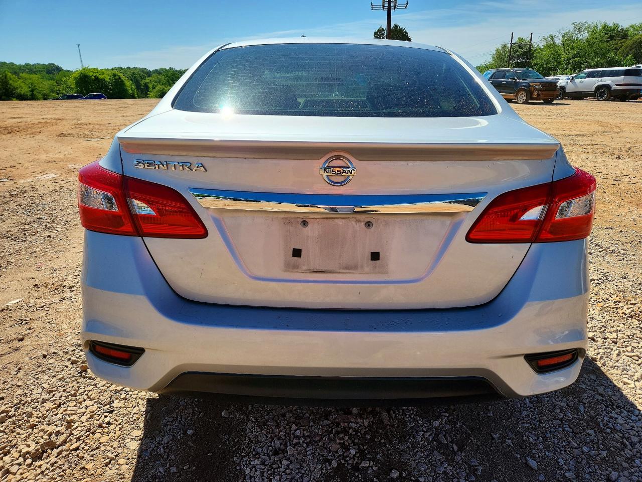 2017 NISSAN SENTRA S photo 11