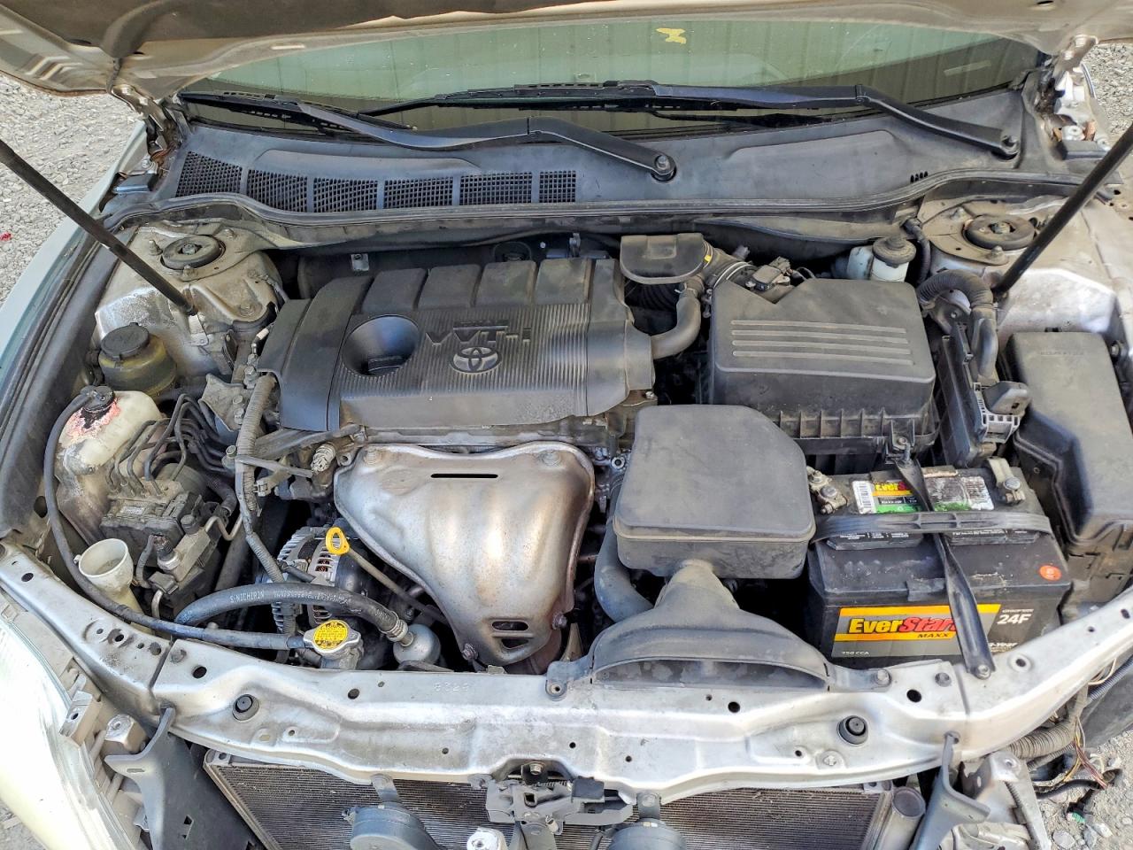 2011 TOYOTA CAMRY LE photo 31