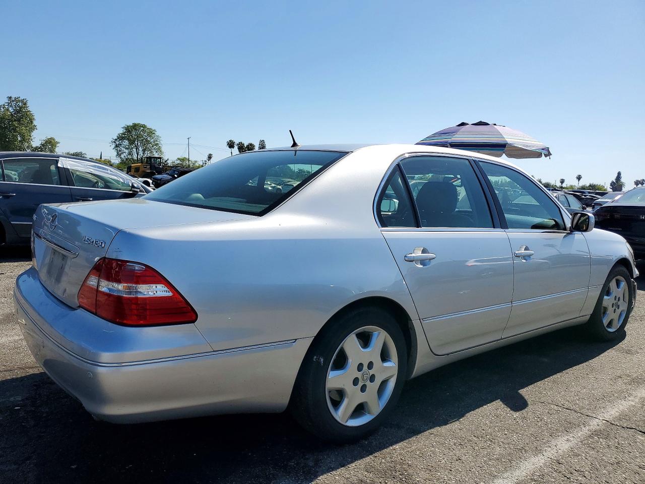 2004 LEXUS LS 430 photo 5