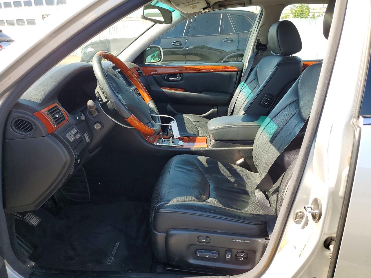 2004 LEXUS LS 430 photo 13