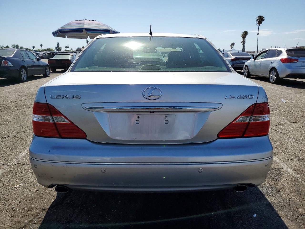 2004 LEXUS LS 430 photo 11