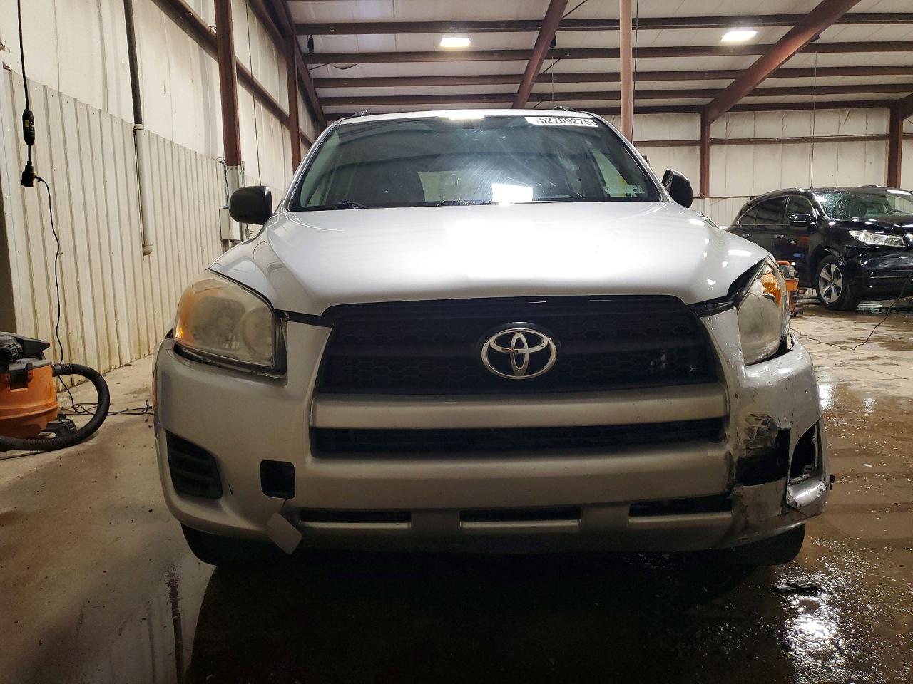 2011 TOYOTA RAV4 BASE photo 13