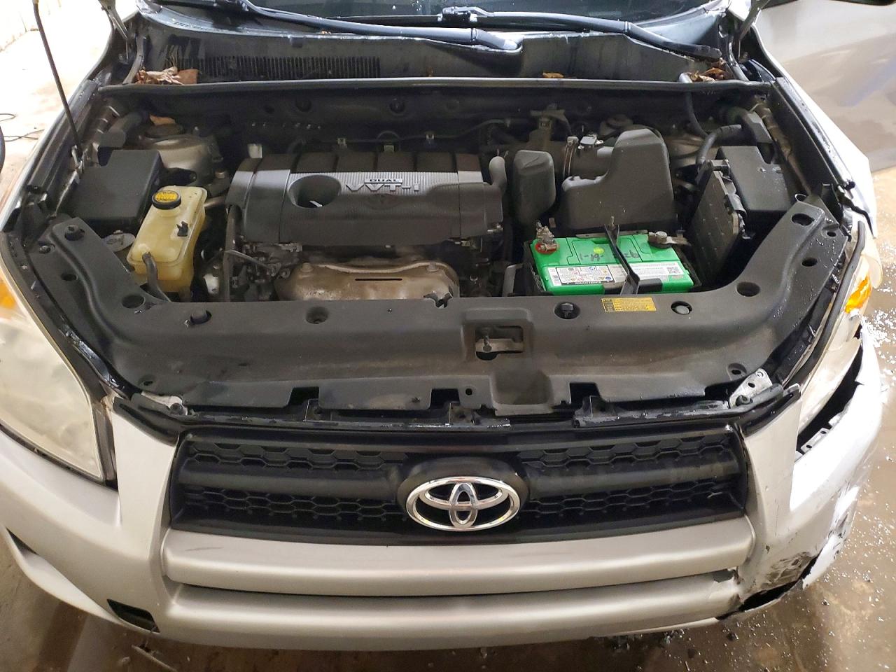 2011 TOYOTA RAV4 BASE photo 34