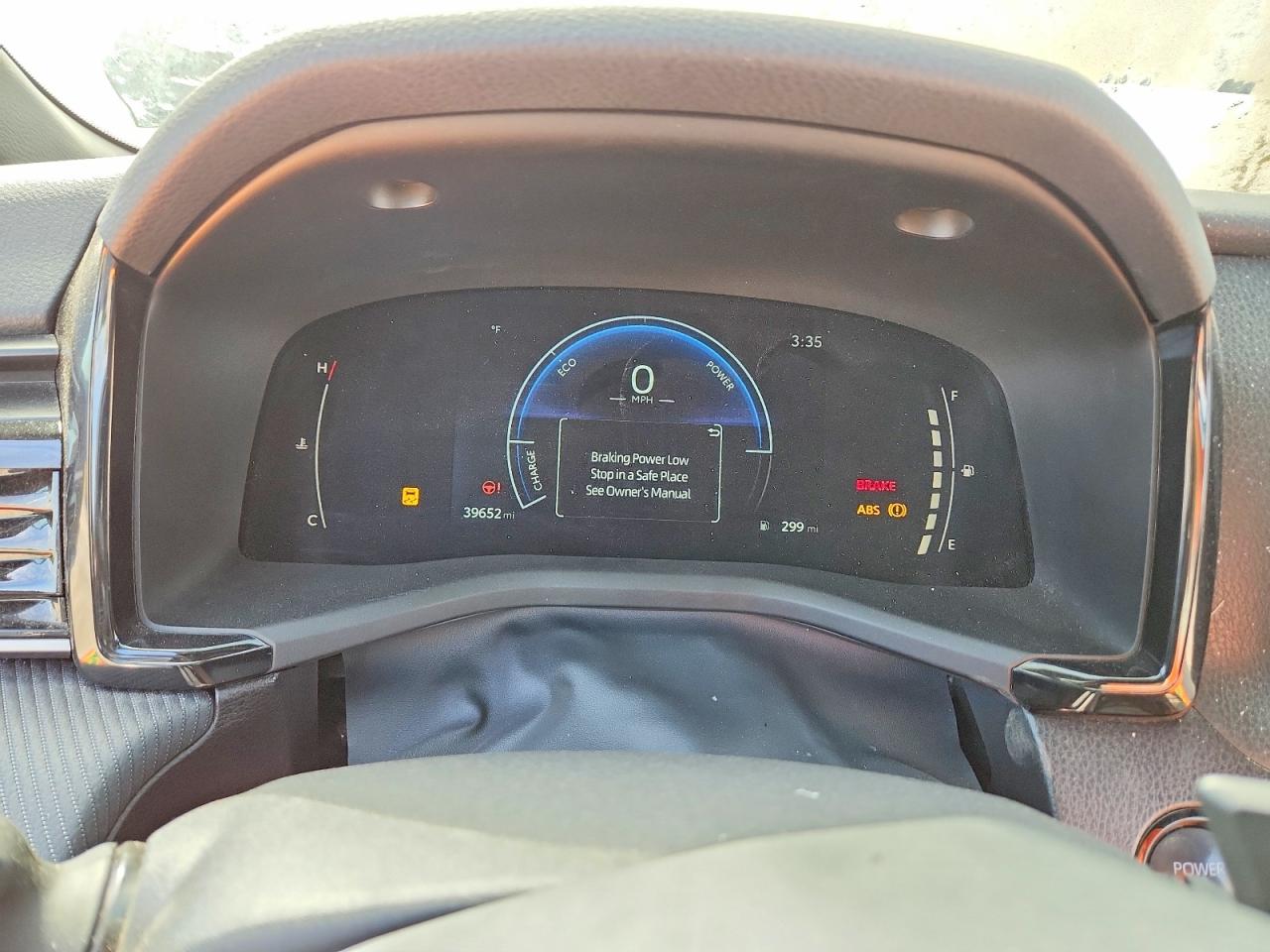2025 TOYOTA CAMRY photo 9