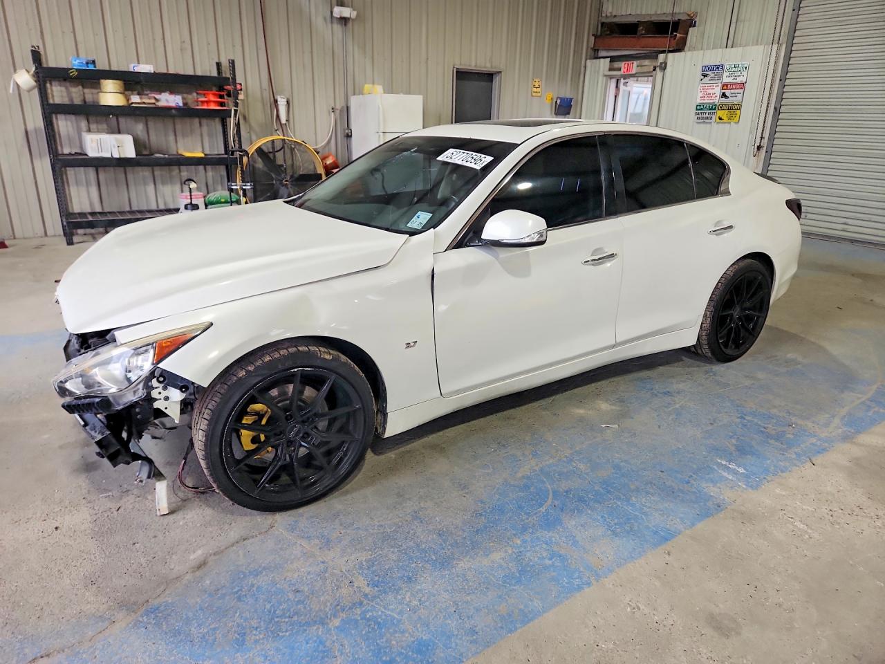 2015 INFINITI Q50