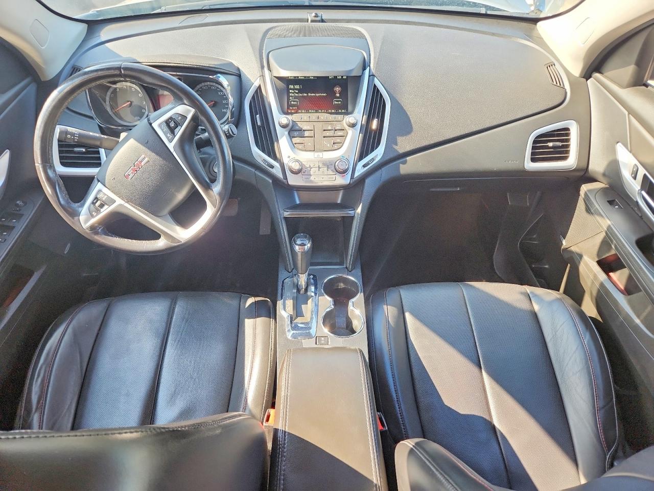 2017 GMC TERRAIN SLT photo 8