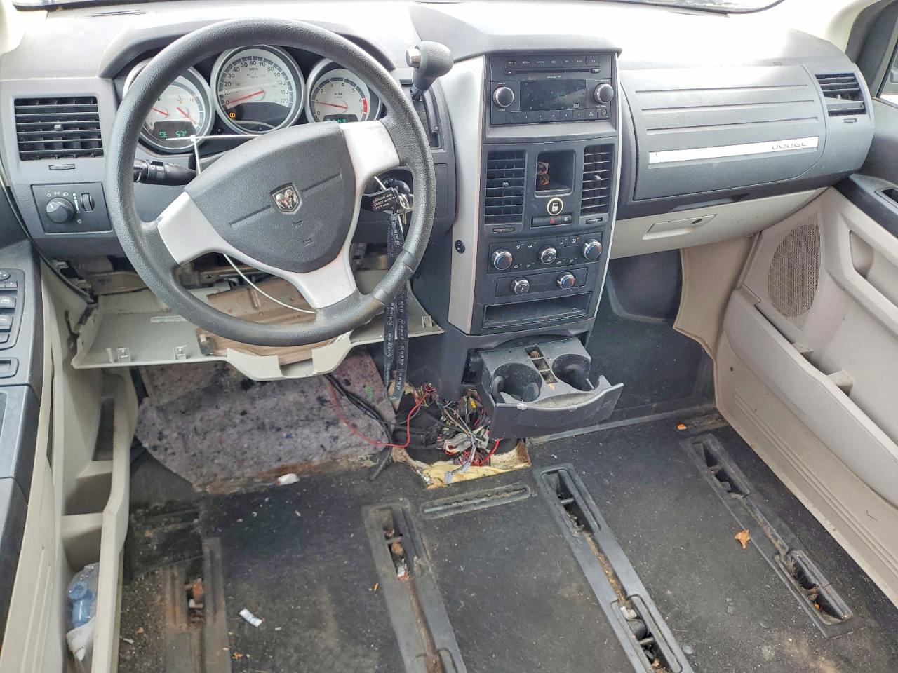 2010 DODGE GRAND CARAVAN SE photo 22