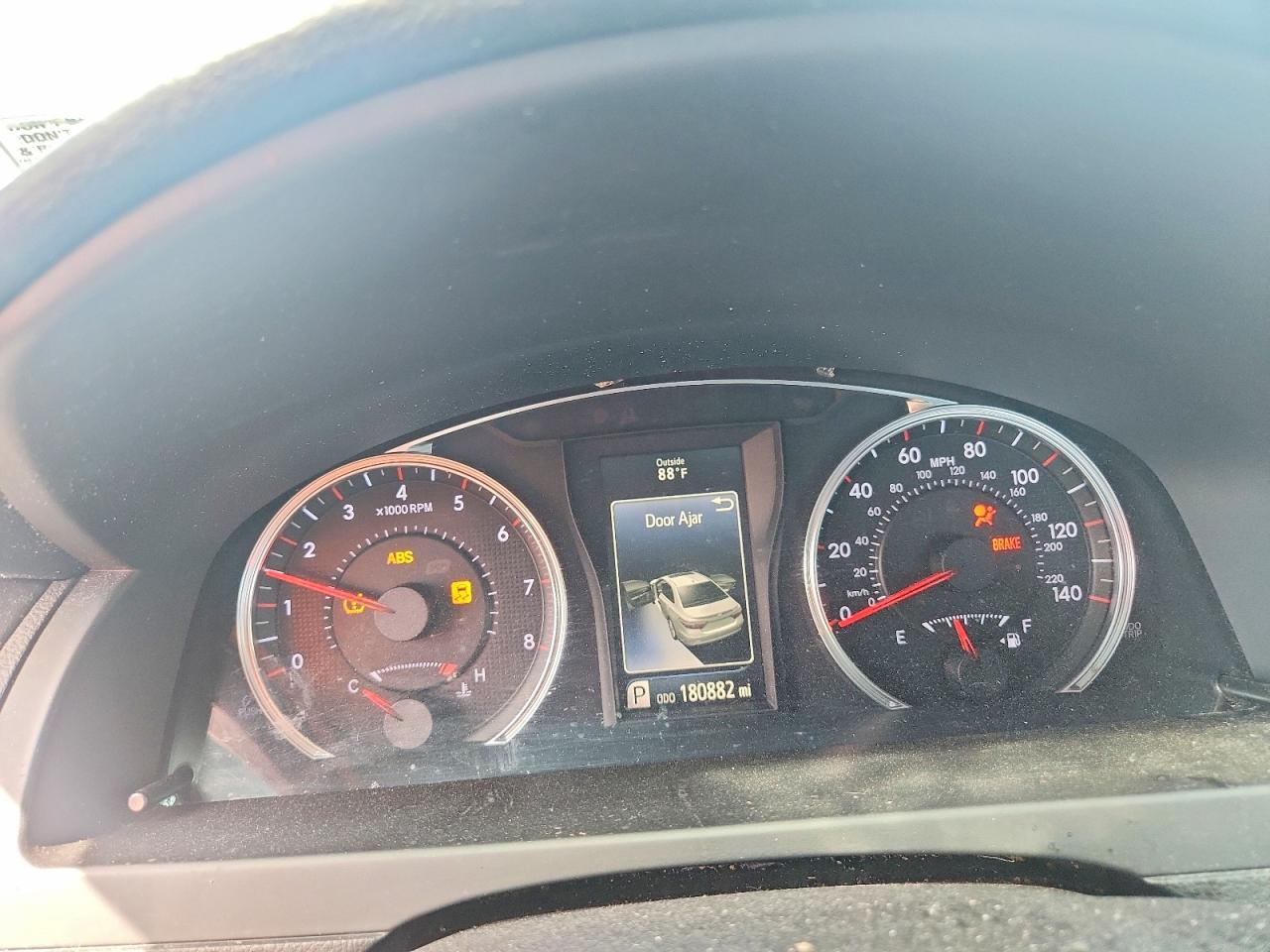 2015 TOYOTA CAMRY SE photo 25