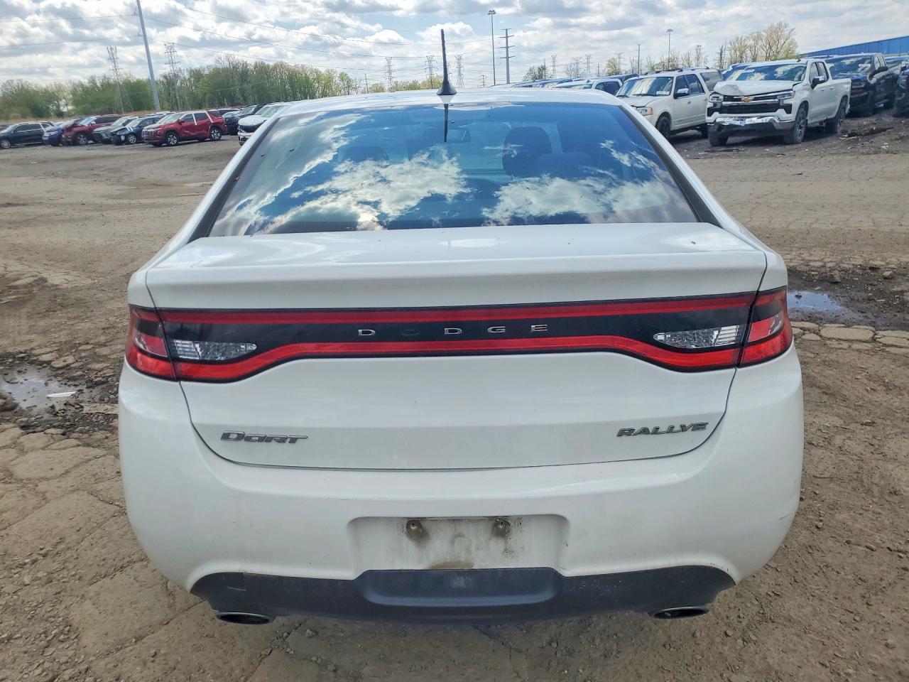 2015 DODGE DART SXT photo 6