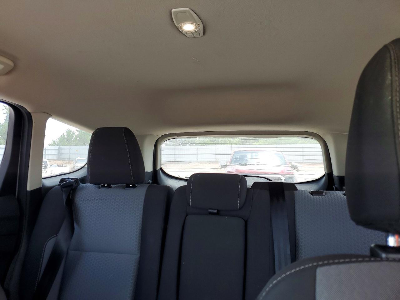 2017 FORD ESCAPE SE photo 19