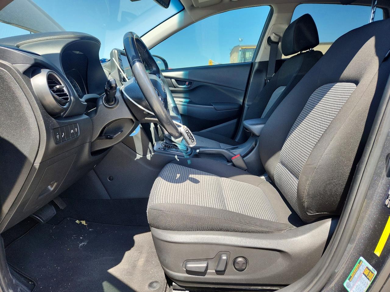 2020 HYUNDAI KONA SEL PLUS photo 19